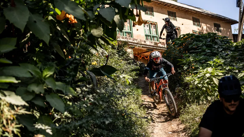 Yeti-Gathering-Nepal-RB-90